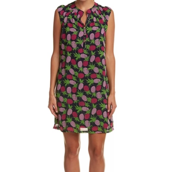 Tracy Negoshian Dresses & Skirts - NWT pineapple print shift dress